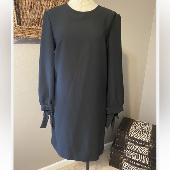 Banana Republic Dresses & Skirts - GUC Banana Republic Black Dress (size 0)